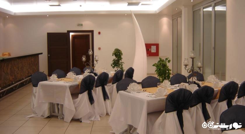 رستوران رستوران و بارهای هتل رویال هیل شهر آنتالیا 